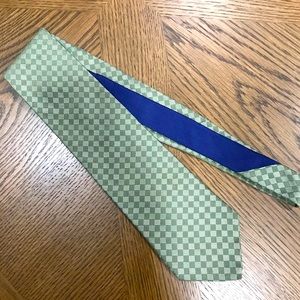 Tommy Hilfiger tie